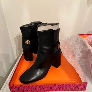 🆕Tory Burch Black Leather Kira Bootie